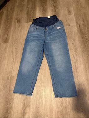Time and Tru Light Blue Boyfriend Maternity Jeans with Navy Waistband